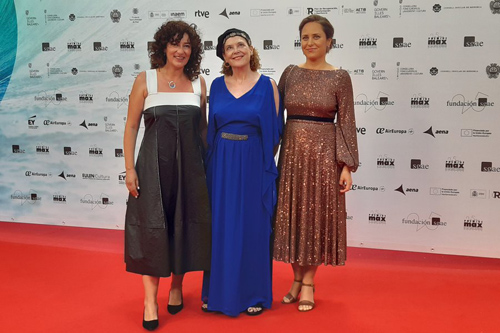 RECOGEMOS EL PREMIO MAX SOCIAL PARA CAIDOS DEL CIELO